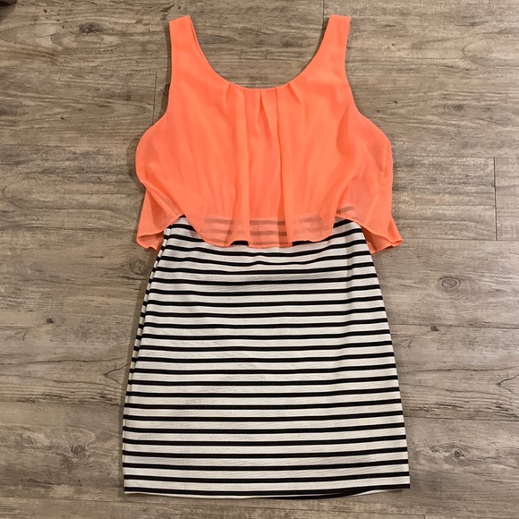 Emerald Sundae Dresses & Skirts - Emerald Sundae | super cute dress!